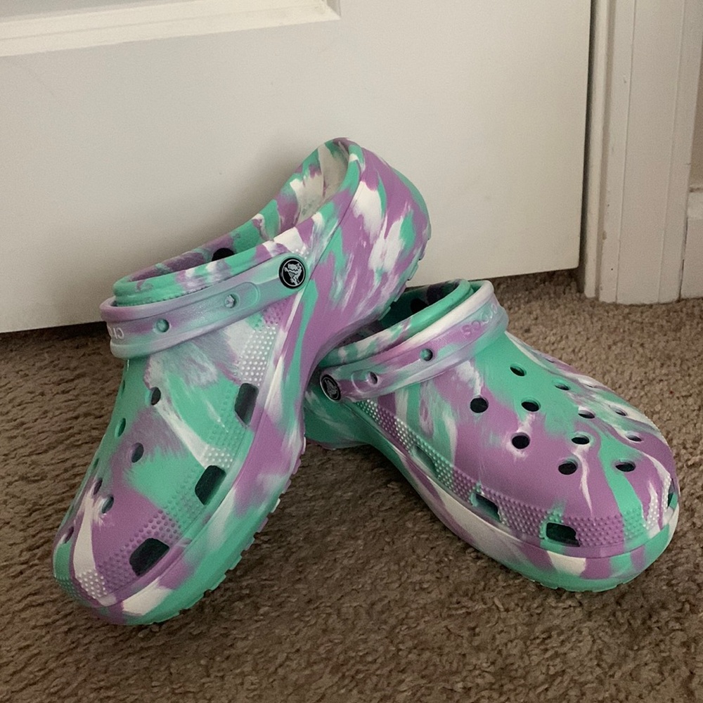 Platform Crocs